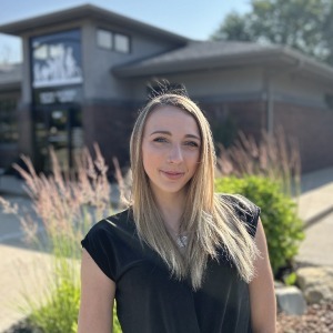 Meet anna at hassel family chiropractic